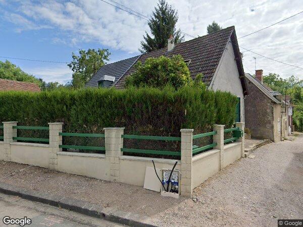 UNE MAISON À USAGE D’HABITATION