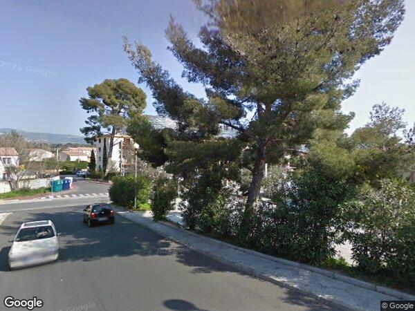 UN APPARTEMENT ET UNE CAVE