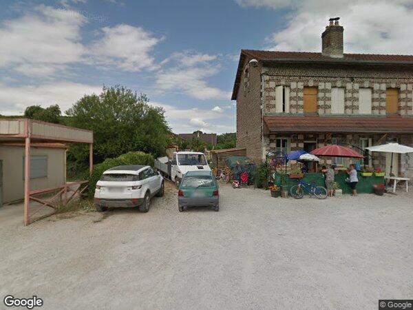 UN HANGAR À USAGE PROFESSIONNEL