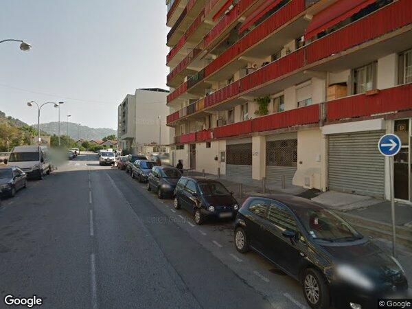 UN APPARTEMENT ET UNE CAVE