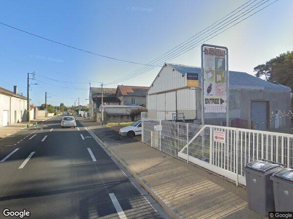 UNE MAISON D'HABITATION