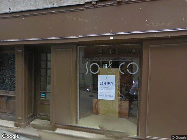 UN LOCAL COMMERCIAL ET UNE CAVE