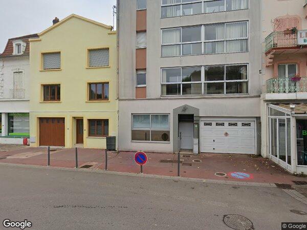 UN ENSEMBLE IMMOBILIER