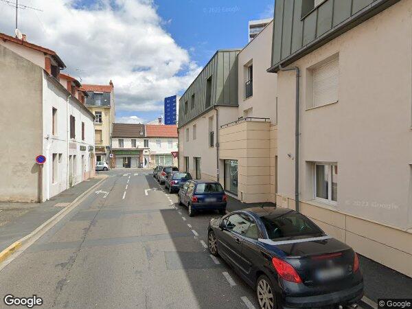 UN ENSEMBLE IMMOBILIER