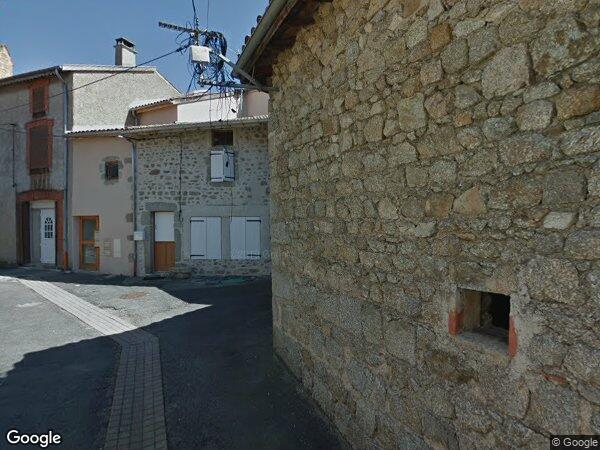 UNE MAISON D'HABITATION