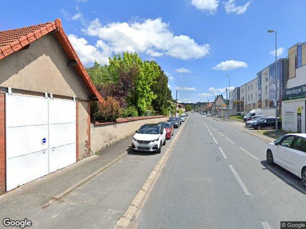 UN ENSEMBLE IMMOBILIER