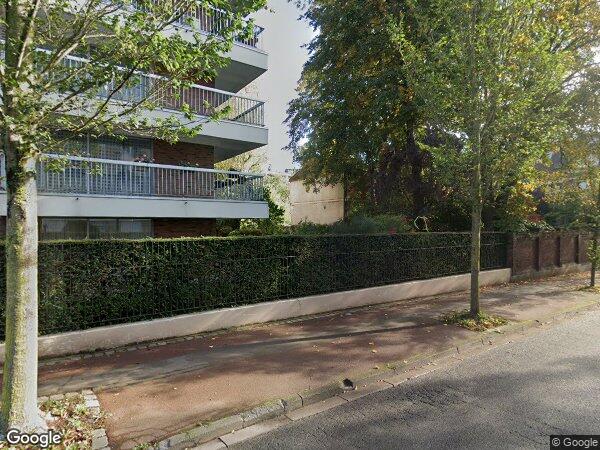 UN APPARTEMENT, UNE CAVE ET UN PARKING