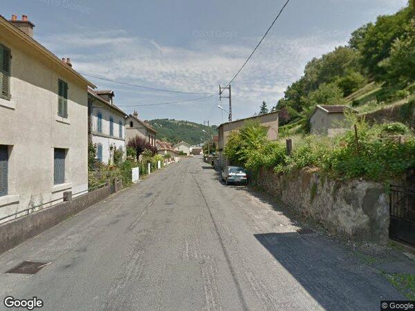 UNE MAISON D'HABITATION