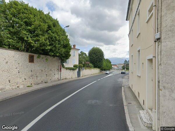 UNE MAISON D'HABITATION