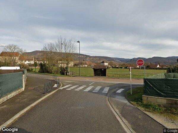 UNE MAISON D'HABITATION