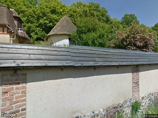 UNE PROPRIÉTÉ BÂTIE