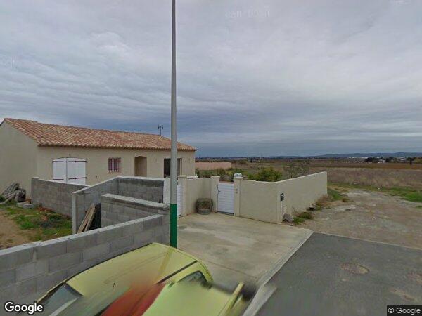 UNE MAISON MITOYENNE