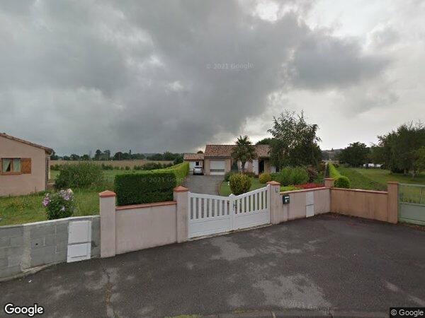 UNE MAISON AVEC JARDIN