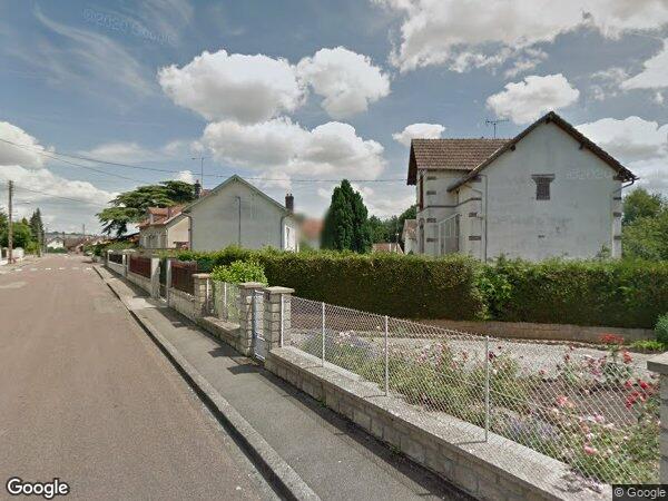 UNE MAISON D'HABITATION