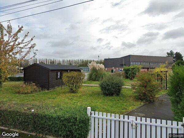 UNE MAISON À USAGE D'HABITATION