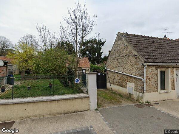 UNE MAISON D'HABITATION