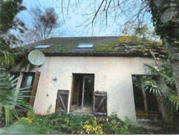 UNE MAISON D'HABITATION