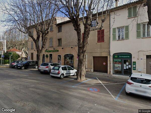 UN STUDIO ET UN GARAGE