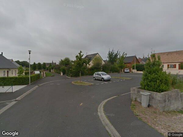 UNE MAISON À USAGE D'HABITATION