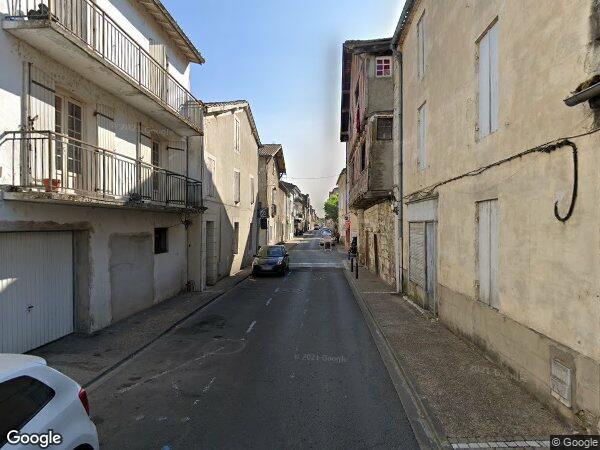 UNE MAISON D'HABITATION