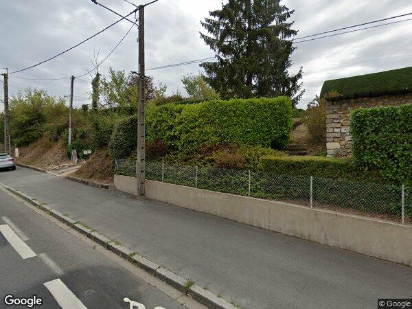 UN ENSEMBLE IMMOBILIER