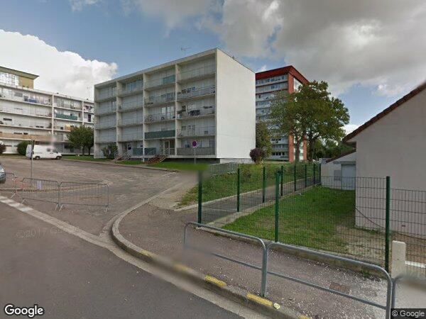 UN APPARTEMENT ET UNE CAVE