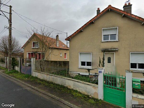 UNE MAISON D'HABITATION