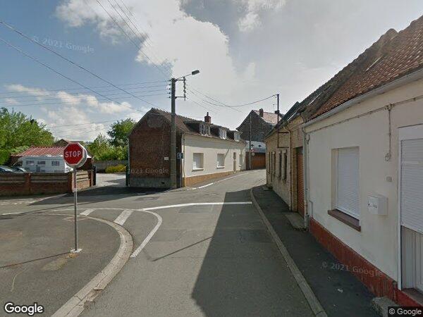 UN IMMEUBLE À USAGE D’HABITATION