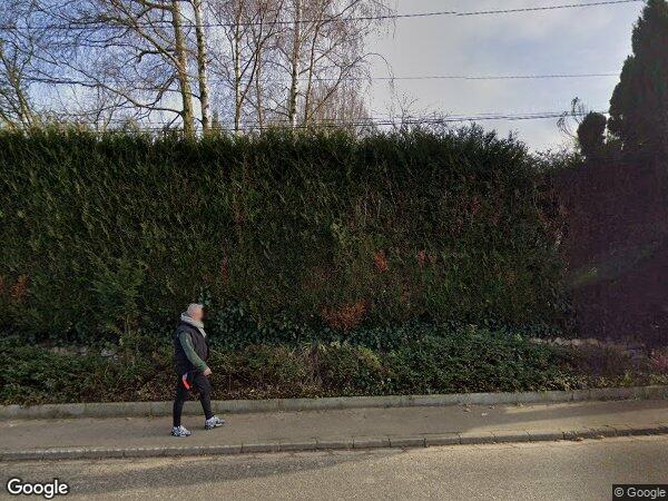 UN IMMEUBLE A USAGE D’HABITATION