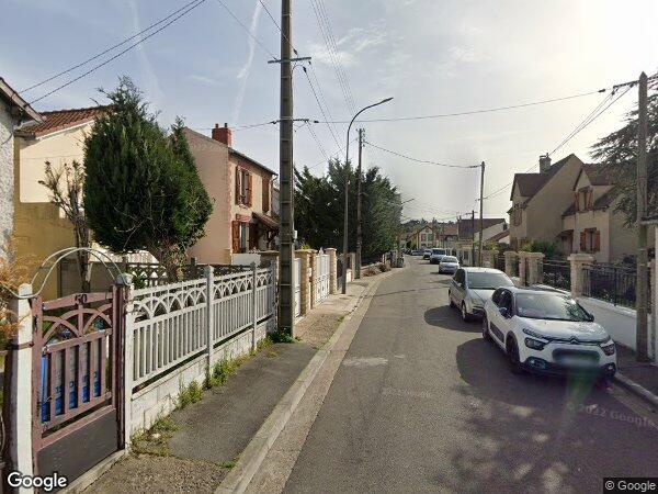 UN PAVILLON D'HABITATION