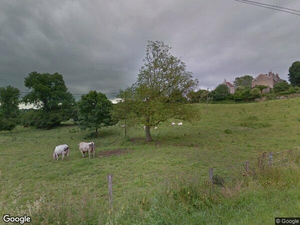 UNE GRANGE EN PIERRES SÈCHES EN COURS DE RÉNOVATION