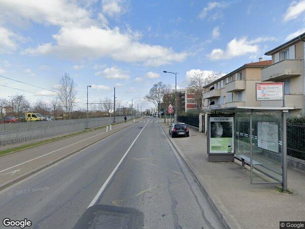 UN  APPARTEMENT DE TYPE T1 ET UN EMPLACEMENT DE STATIONNEMENT