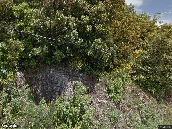 UNE MAISON EN RUINES ET DIVERSES PARCELLES