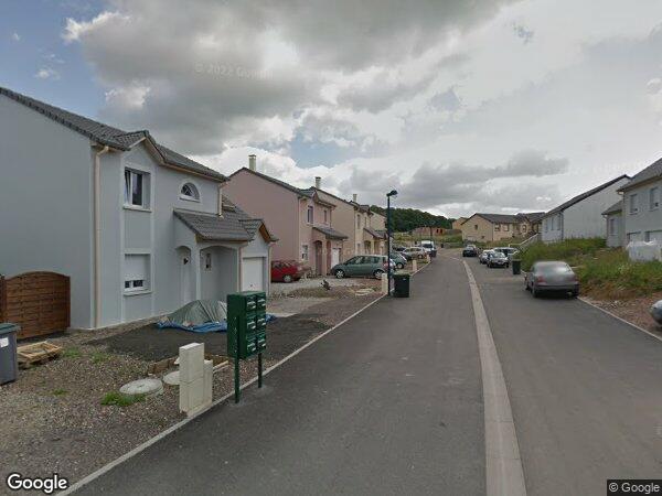 UN IMMEUBLE