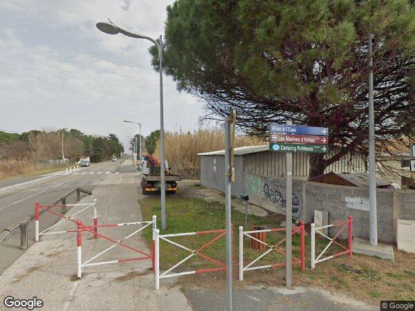 UNE VILLA DE TYPE 1 ET UNE PLACE DE STATIONNEMENT