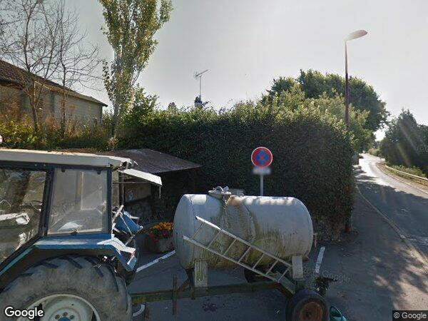 UNE MAISON D'HABITATION