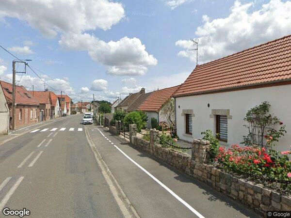 UNE MAISON D'HABITATION