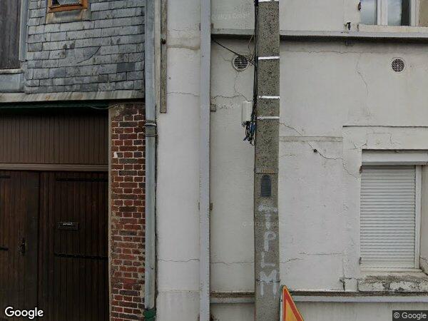 UNE MAISON À USAGE D’HABITATION