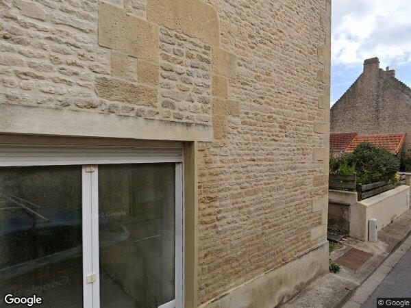 DEUX MAISONS AVEC COUR, GARAGE, TERRASSE ET JARDIN