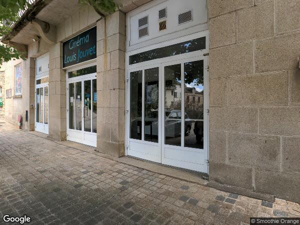 UNE MAISON D'HABITATION AVEC TERRAIN ATTENANT