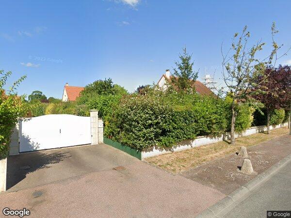 UNE MAISON D'HABITATION