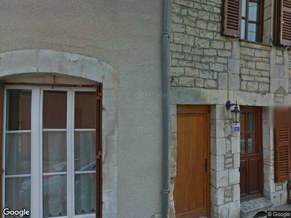 UNE MAISON D’HABITATION