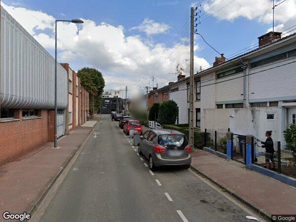 UNE MAISON À USAGE D’HABITATION