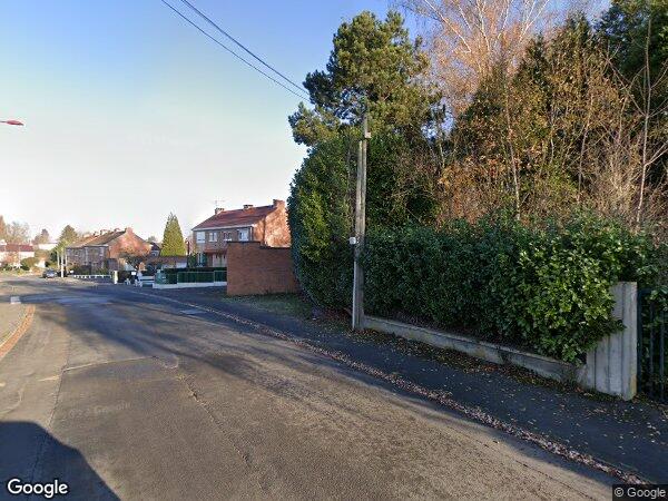 UNE MAISON À USAGE D'HABITATION