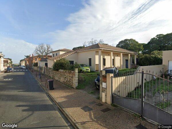 UNE MAISON D'HABITATION