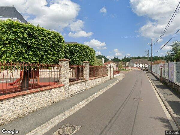 UNE MAISON D'HABITATION