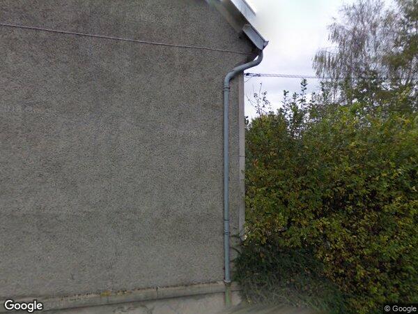 UNE MAISON À USAGE D'HABITATION