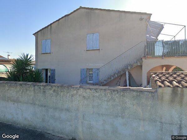 UNE MAISON D'HABITATION