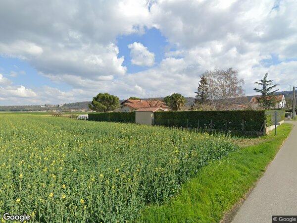 UN APPARTEMENT ET UN GARAGE