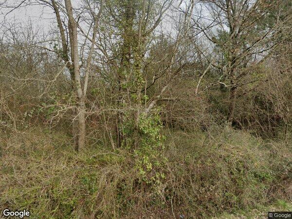 UNE UNE PARCELLE DE TERRAIN